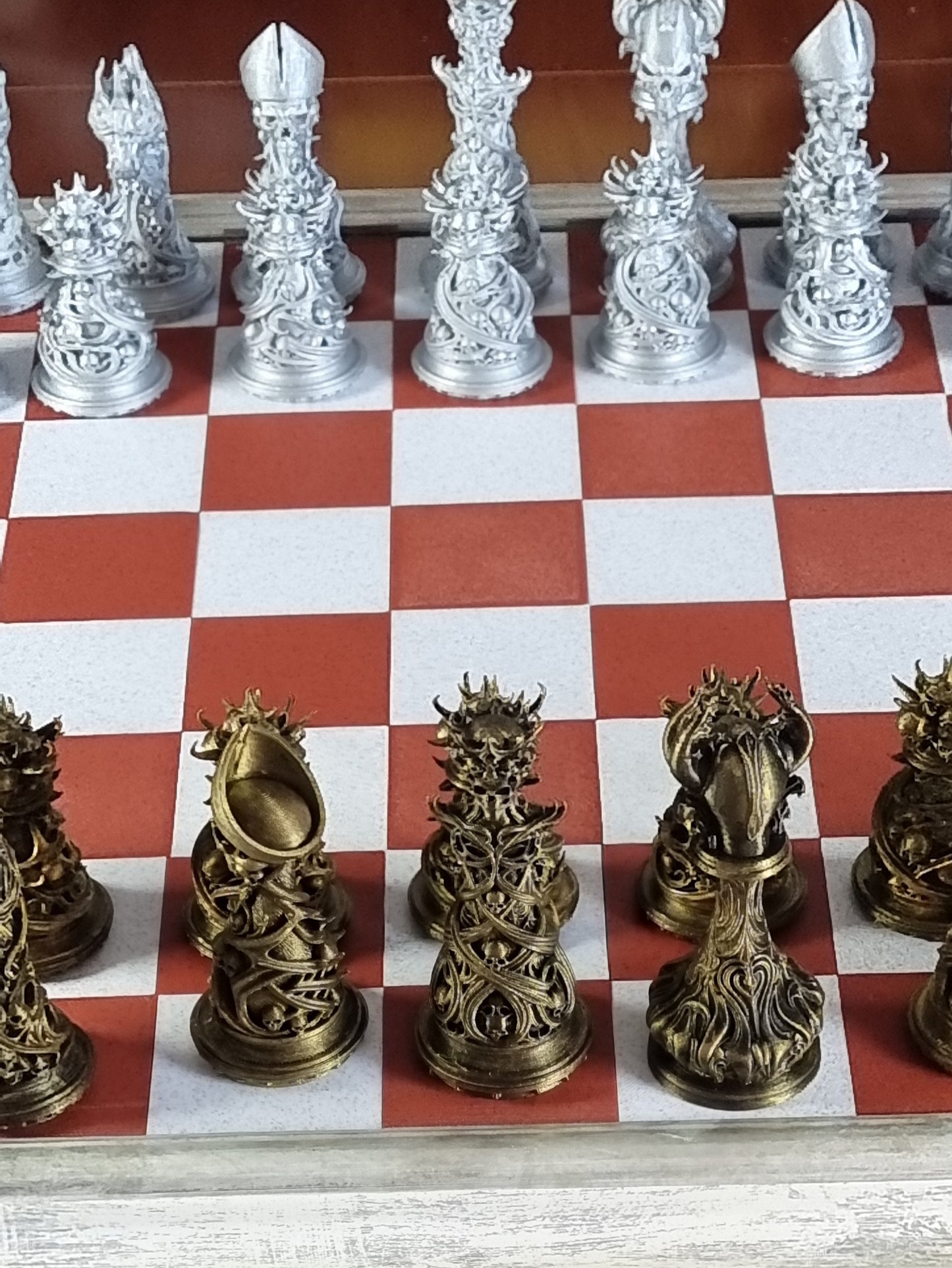 Set di Scacchi ornamentali Gotico con Scacchiera